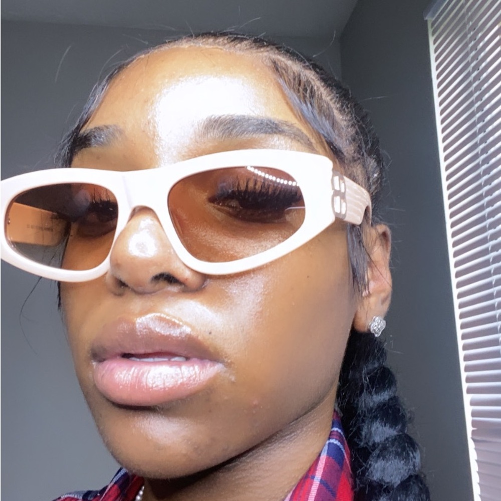 I see straight through u shades